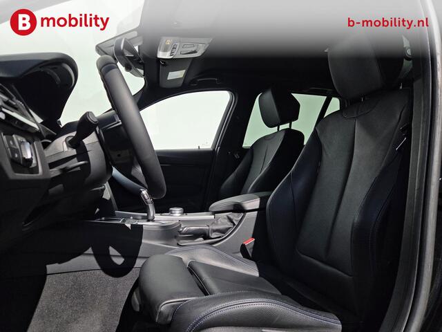 BMW 3-SERIE Touring 318i High Executive M-Sport Apple CarPlay NL Auto! | Leer | Sportstoelen | Stoelverwarming | PDC