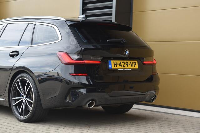 BMW 3-SERIE Touring 330i High Exe * M-Sport * Panoramadak * Head-up * Sfeerverlichting * Camera *