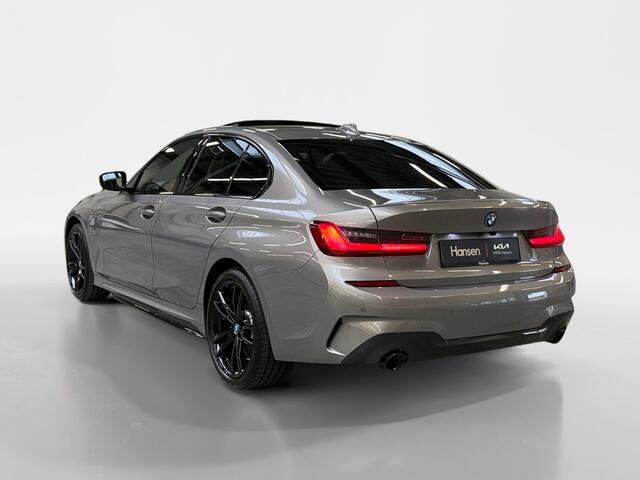 BMW 3-SERIE 330e High Executive I M-Sport I Schuifdak I Alcantara I Individual kleur