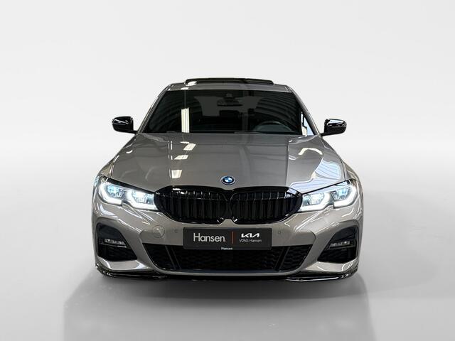 BMW 3-SERIE 330e High Executive I M-Sport I Schuifdak I Alcantara I Individual kleur
