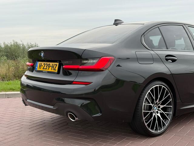 BMW 3-SERIE 320i High Executive / M Sport / Leder / 20inch M-Performance / 256PK Mosselman