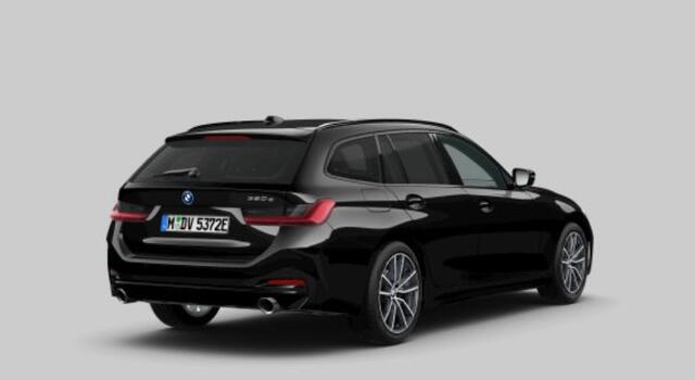 BMW 3-SERIE Touring 320e Panoramadak - Elektrisch verstelbare/verwarmde stoelen - PDC voor/achter - Hifi - Geluiddempende/Getinte ruiten - Comfort Access - Ambiance verlichting - Stuurwielrand verwarmd -