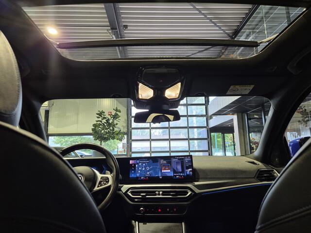 BMW 3-SERIE Touring 330e xDrive M-Sport | Panorama | HUD | Full optie