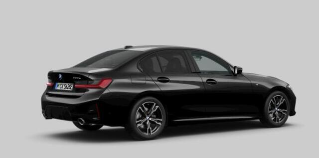 BMW 3-SERIE 330e xDrive M Sport - Active Cruise Control - Elektrisch verstelbare/verwarmde stoelen - Comfort Access - Sportstoelen - Parking Assistant Plus - BMW Live Cockpit Professional - Getinte ruiten