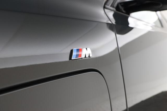 BMW 3-SERIE Touring 330e xDrive High Executive Panorama, M-Pakket, Trekhaak!
