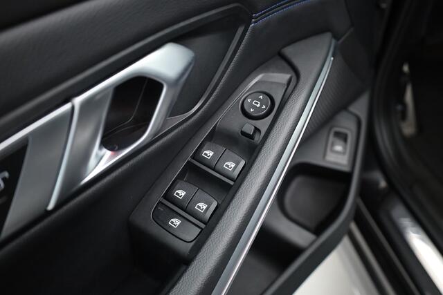 BMW 3-SERIE Touring 320i M Sport | Rijklaar! | Dig. Cockpit | Stoelverw. | Adapt. Cruise | PDC | Nav+App.Connect | Sfeerverl. | Climate | E-Klep | LED | 18'' V