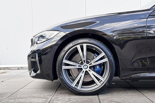 BMW 3-SERIE Touring M340i xDrive High Executive Individual / Adaptief M onderstel / Harman Kardon / Glazen Panoramadak / Elektrisch verstelbare stoelen / Laserlicht / Interieurvoorverwarming / Trekhaak Zwenkbaar / 19"Inch / Citrinschwarz ii Individual – foto 3