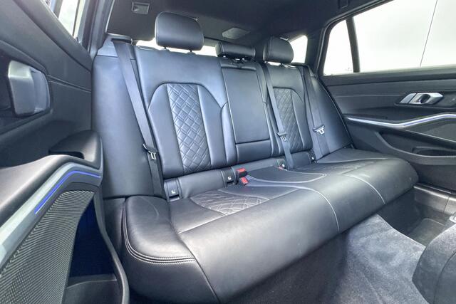 BMW 3-SERIE Touring M340i xDrive High Executive Individual / Adaptief M onderstel / Harman Kardon / Glazen Panoramadak / Elektrisch verstelbare stoelen / Laserlicht / Interieurvoorverwarming / Trekhaak Zwenkbaar / 19"Inch / Citrinschwarz ii Individual – foto 8