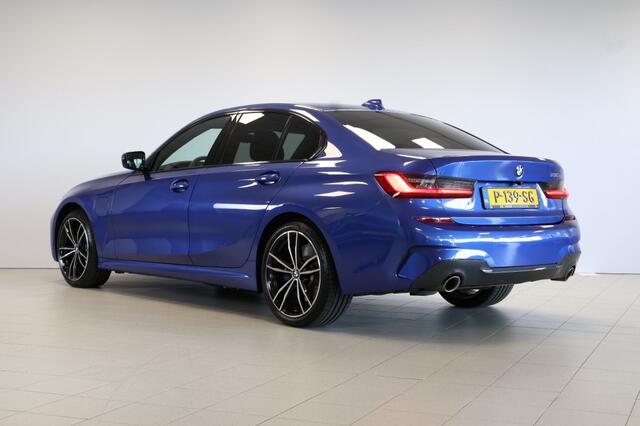 BMW 3-SERIE 330e High Executive M-Sport Pro - Schuif/Kanteldak - Harman/Kardon