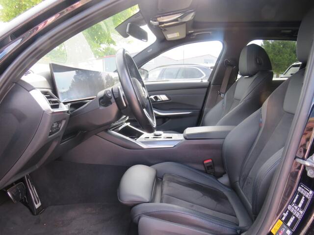 BMW 3-SERIE Touring 330e M-SPORT (LCI) ** LED, PANO, TREKH, H&K SOUND, HuD, 19-inch LMV ** UNFALLFREI - Vol. BMW Onderh. ** * INFORMEER OOK NAAR ONZE AANTREKKELIJKE FINANCIAL-LEASE TARIEVEN **