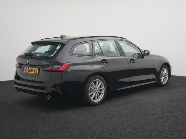 BMW 3-SERIE Touring 330e High Executive Adaptief Cruise | Lederen bekleding | 360 Camera | Stoel & Stuurverwarming | El. Achterklep |