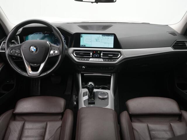 BMW 3-SERIE Touring 330e High Executive Adaptief Cruise | Lederen bekleding | 360 Camera | Stoel & Stuurverwarming | El. Achterklep |
