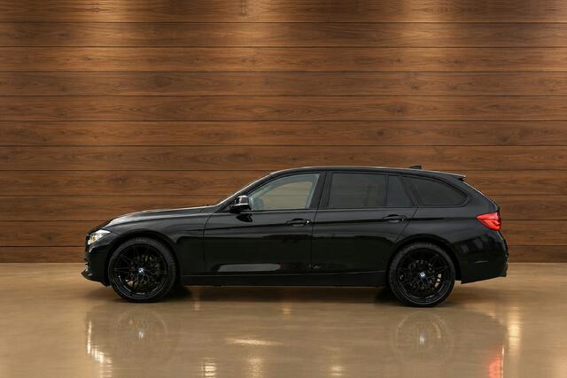 BMW 3-SERIE Touring 320i xDrive High Executive – foto 2
