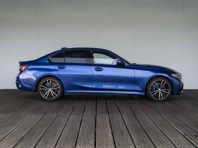 BMW 3-SERIE Sedan 330e SoH 89% | High Executive | M Sport | Stoelverwarming | Harman Kardon | LED | Cruise Control | 19'' |