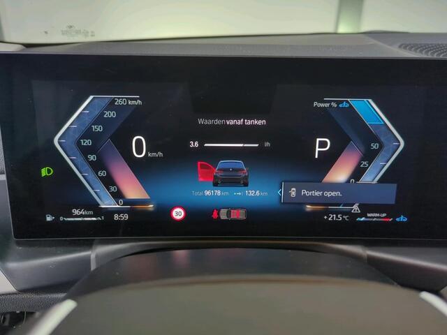 BMW 3-SERIE Touring 318i NL-AUTO | PANODAK | PDC | Curved Display – foto 5