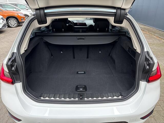 BMW 3-SERIE 318I SPORTLINE M-PAKKET TREKHAAK/LEDER/CAMERA/STOELVERW/E-KLEP/CRUISE – foto 9