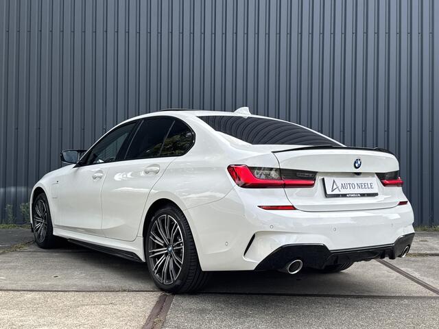 BMW 3-SERIE 330e M Sport 292 pk Laser, PANO, Memory, Dodehoek