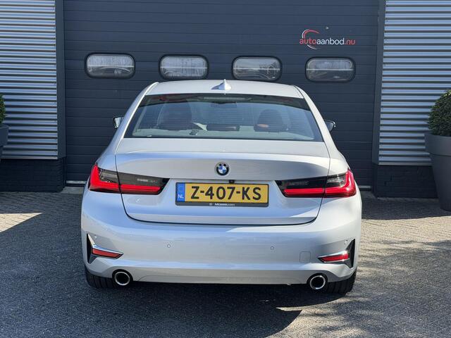 BMW 3-SERIE 330e High Executive | Camera | Navigatie | Memory Stoelen | Lederen Bekleding | Stoelverwarming |