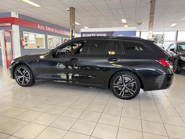 BMW 3-SERIE Touring 330e xDrive M Sport 292PK *HEADup*360CAM*ACC*