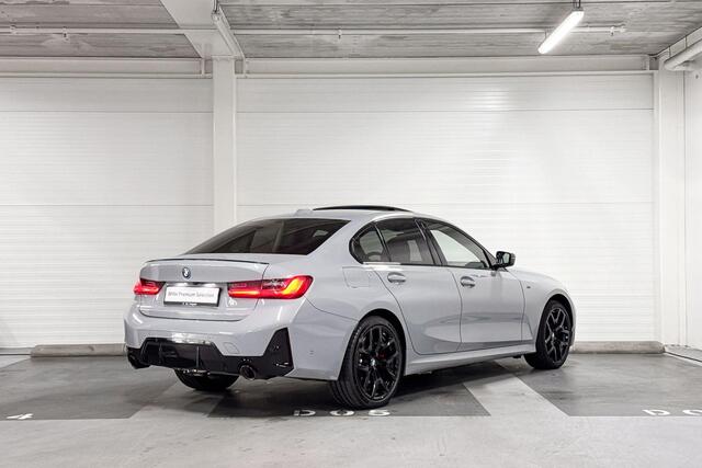 BMW 3-SERIE Sedan 330e | M-Sport Pro | Schuif-/kantel dak | Comfort Access | Harman/Kardon | Stoelverwarming