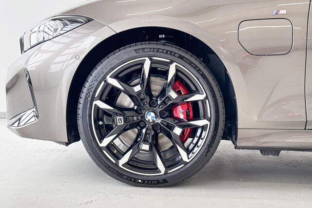 BMW 3-SERIE Touring 330e Innovation Pack M Sportpakket Pro Aut.