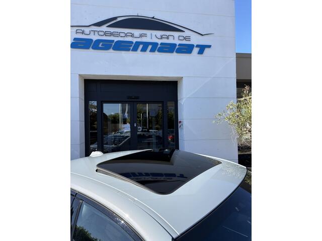 BMW 3-SERIE 330e M-Sport Pro | Pano | HUD | H&K | 19 inch |