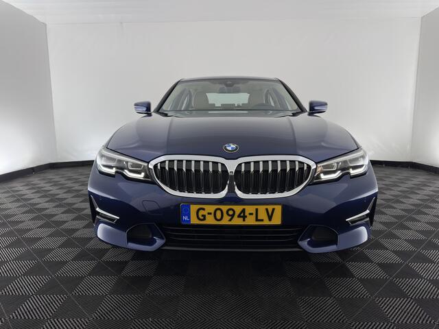 BMW 3-SERIE 320d High Executive Edition *LEATHER | FULL-LED | HEATED-COMFORTSEATS | DIGI-COCKPIT | NAVI-FULLMAP | AMBIENT-LIGHT | ECC | PDC | CRUISE | 17''ALU*