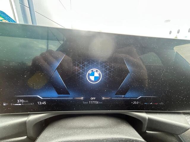 BMW 3-SERIE Touring 330i M Sport |NAP|BTW|Widescreen
