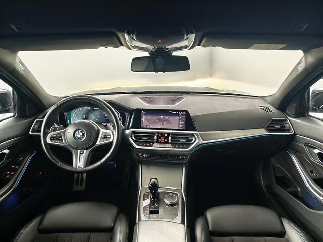 BMW 3-SERIE Touring 330e Business Edition Plus | ZWARTE HEMEL | WEGKLAPBARE TREKHAAK | NAVI PROF | SPORTSEATS