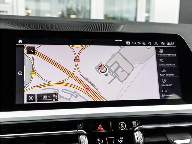 BMW 3-SERIE Touring 320i High Executive Edition | Pano | Luxe Lederen Bekleding | Stoelverwarming | ACC | PDC |