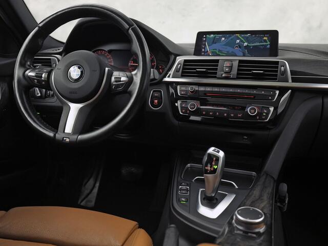BMW 3-SERIE 320i xDrive M Sport High Executive 320Pk Automaat (PANORAMADAK, M PAKKET, DEALER ONDERHOUDEN, MEMORY SEAT, COGNAC LEDER, CAMERA, VIRTUAL COCKPIT, GETINT GLAS, TREKHAAK, ADAPTIVE CRUISE, NIEUWSTAAT)
