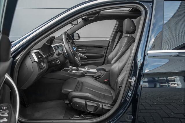 BMW 3-SERIE Touring 330i High Executive M-Sport Pano Leder Stuur & Stoelverw PDC 19"