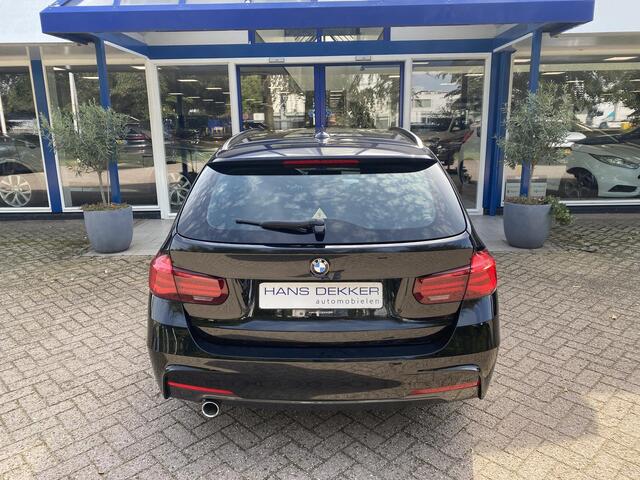 BMW 3-SERIE Touring 318i M Sport Corporate Lease M sport / Stoelverwarming / zonneruiten / 18''