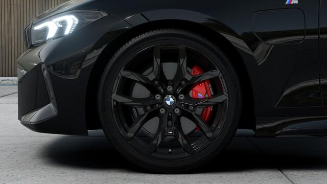 BMW 3-SERIE 330e M Sport Automaat / Schuif-kanteldak / Trekhaak / Sportstoelen / Achteruitrijcamera / Active Cruise Control / Adaptieve LED / Comfort Access