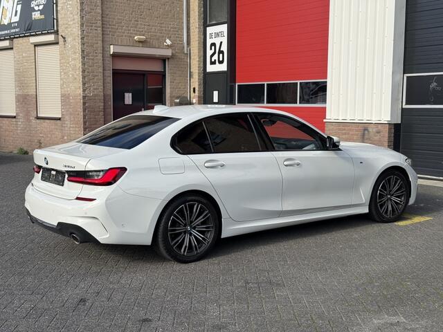 BMW 3-SERIE Limousine 320 d M Sport