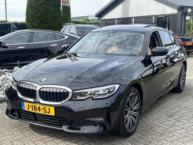 BMW 3-SERIE 330i High Executive Zwart 2019 Schuifdak Leer