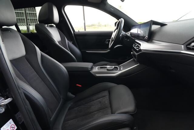 BMW 3-SERIE Touring 320e | 204 PK | M Sportpakket | Panoramadak | Head-up display | Achteruitrijcamera | BMW 3 Serie Touring 320e M Sport met 2.0 viercilinder benzinemotor en plug-in hybride aandrijving, voorzien van panoramadak, Head-up display, navigatiesysteem, Apple CarPlay/Android Auto, Par