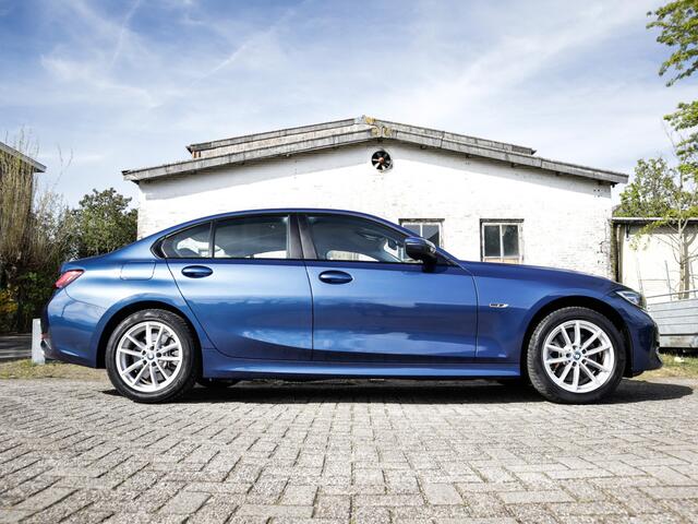 BMW 3-SERIE 320e Business Edition Plus 1e-Eig. & Keurig-Onderh. BOVAG-Garantie. NL-Auto.