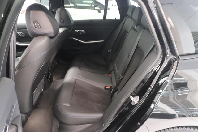 BMW 3-SERIE Touring 320e | M-Sport | Panoramadak | Memory | SoH 93,7% | Shadow line | Navigatie | AppleCarplay AndroidAuto | Cruise |
