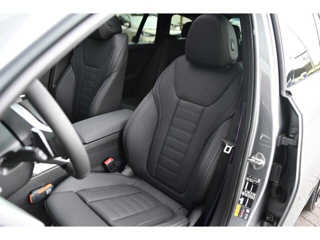 BMW 3-SERIE Touring 330e M Sport Automaat / Panoramadak / Trekhaak / Harman Kardon / Adaptieve LED / Parking Assistant Plus / Active Cruise Control / Comfort Access