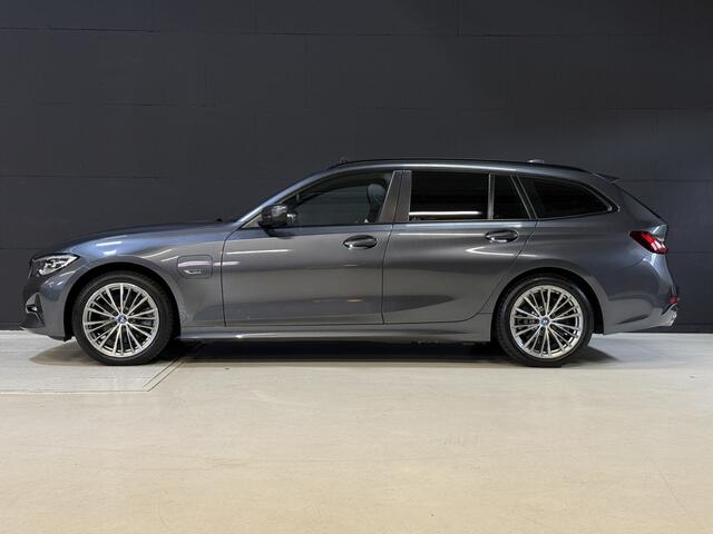 BMW 3-SERIE Touring 320e Business Edition Plus | Panoramadak | Wegkl. trekhaak | Vol leder