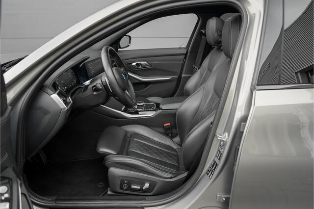 BMW 3-SERIE M340i xDrive Schuifdak LASER ACC Individual H/K 1e Eig