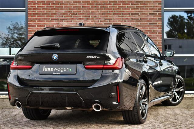 BMW 3-SERIE Touring 330e xDrive LCI-2 Pano El-zetels HUD 360-cam Trekhaak