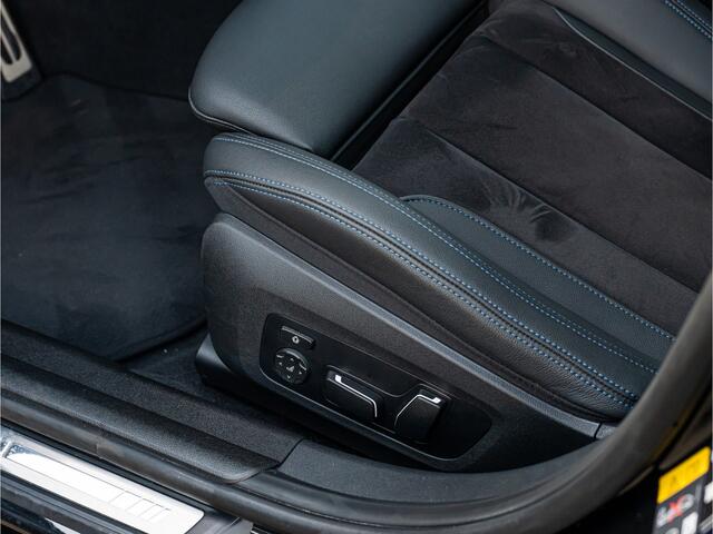 BMW 3-SERIE Touring 320e ORG NL PANO HARMAN KARDON CAMERA 19 INCH MEMORY STOEL TREKHAAK