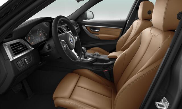 BMW 3-SERIE Touring 318i M Sport - Trekhaak - Digital Cockpit - Stoelverwarming - Hifi