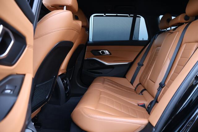 BMW 3-SERIE Touring 320e M-Sport Business Edition Plus | Trekhaak | Laser Light | Leer | Camera | Stoelverwarming V+A | Adaptieve Cruise