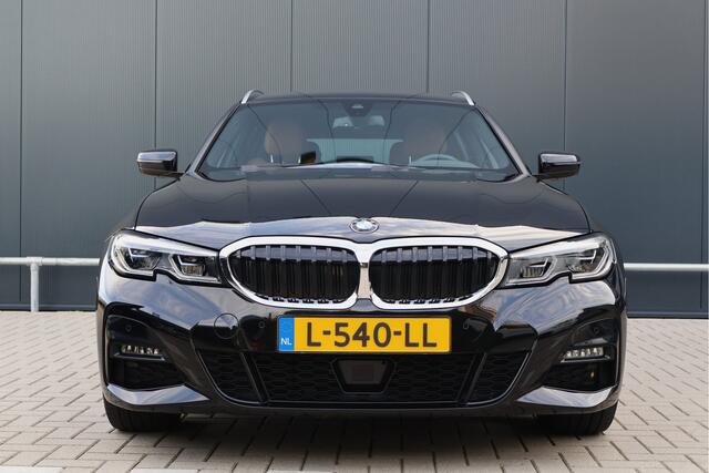 BMW 3-SERIE Touring 320e M-Sport Business Edition Plus | Trekhaak | Laser Light | Leer | Camera | Stoelverwarming V+A | Adaptieve Cruise