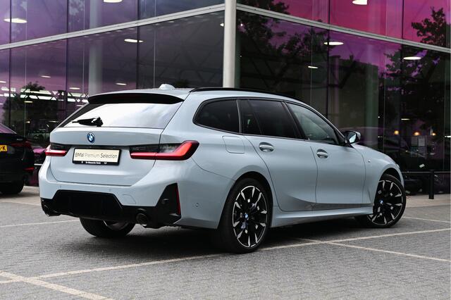 BMW 3-SERIE Touring 330e M Sport Automaat / Panoramadak / Sportstoelen / Adaptieve LED / Stuurverwarming / Comfort Access / Parking Assistant Plus / Stoelverwarming