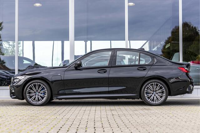 BMW 3-SERIE 330e Business M-Sport | Harman Kardon | NL Auto