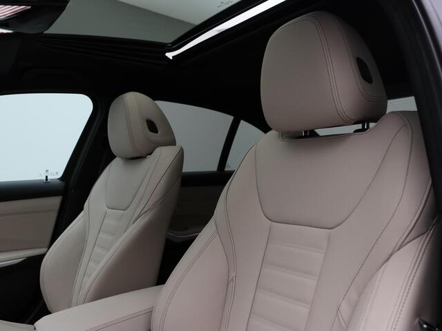 BMW 3-SERIE 330e M Sportpakket Pro | Comfort Pack | Innovation Pack | Harman Kardon